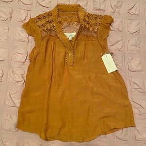 Casual shirt never worn